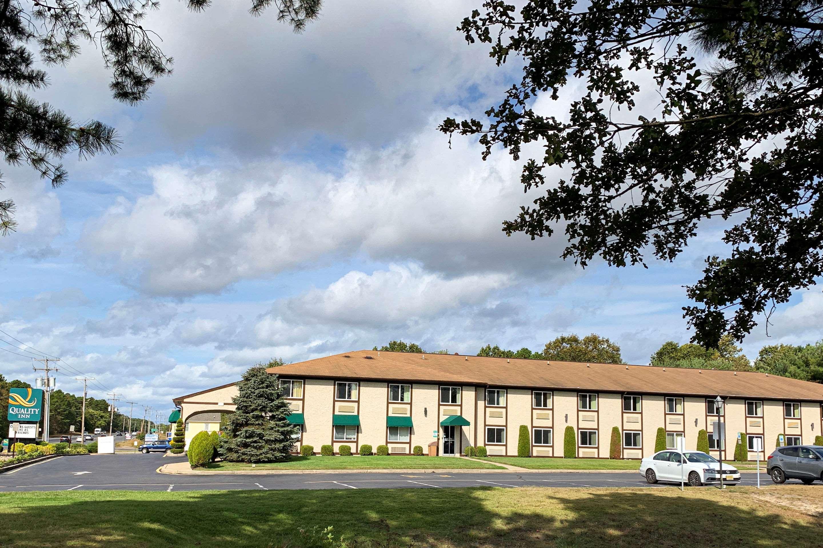 Quality Inn Near Toms River Corporate Park Manchester Township Exterior photo