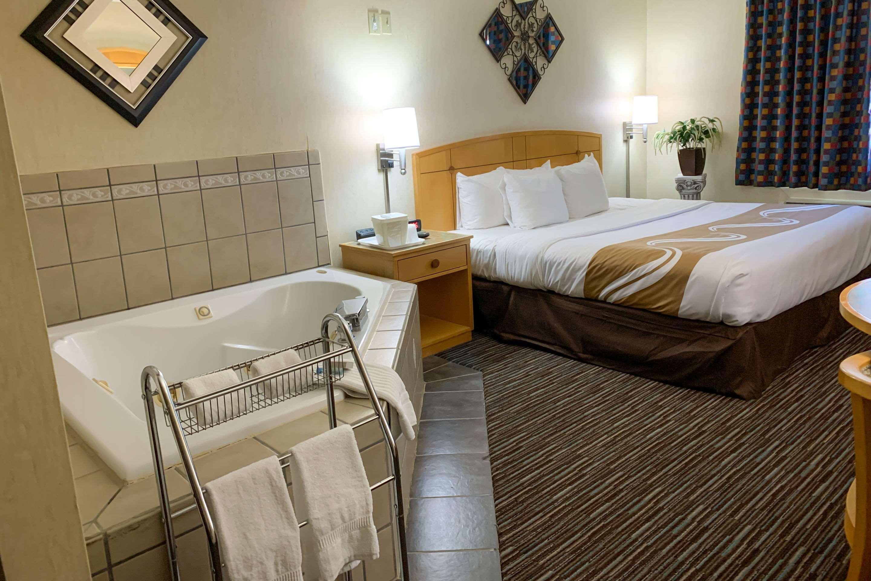 Quality Inn Near Toms River Corporate Park Manchester Township Exterior photo